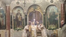 Митрополит Варнава предстоятелства литургията в „Свети Александър Невски“