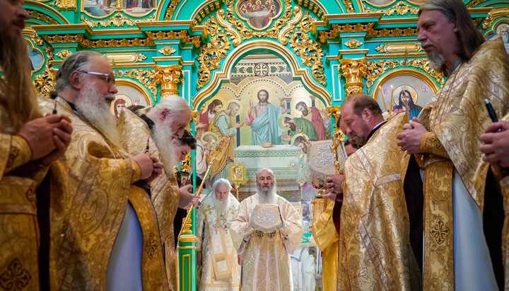 Блаженнейшият Онуфрий оглави богослужението в църквата на Киево-Печерската лавра. Снимка: lavra.ua