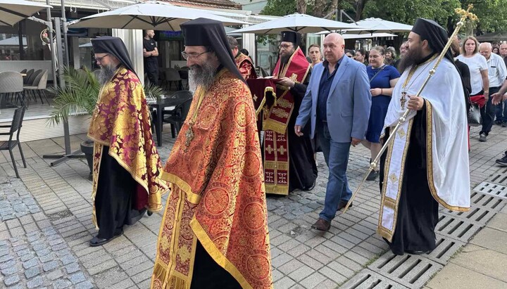 Във Вършец посрещнаха мощите на свети Георги