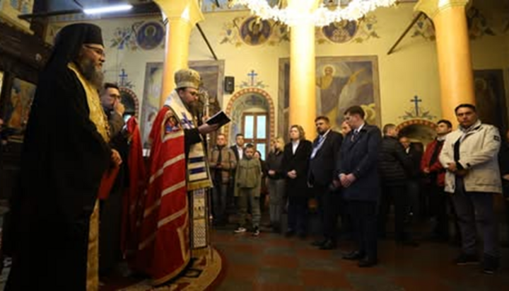 Молебен за българските медии отслужи митрополит Пахомий