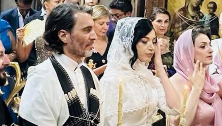 Венчавката на диригента Карло Понти-младши с грузинката Мариам Шарманашвили е в православна църква в Грузия. СНИМКА: ФЕЙСБУК НА ОПЕРНАТА ПЕВИЦА ТАМАР ИВЕРИ