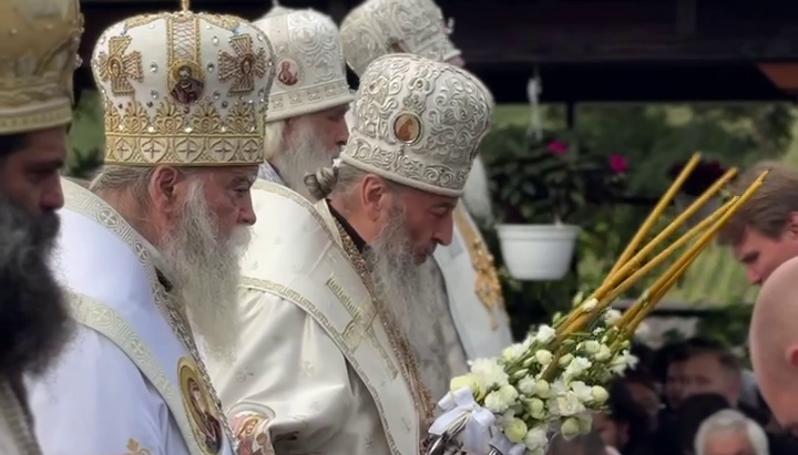Богослужение в Банченския манастир. Снимка: СПЖ