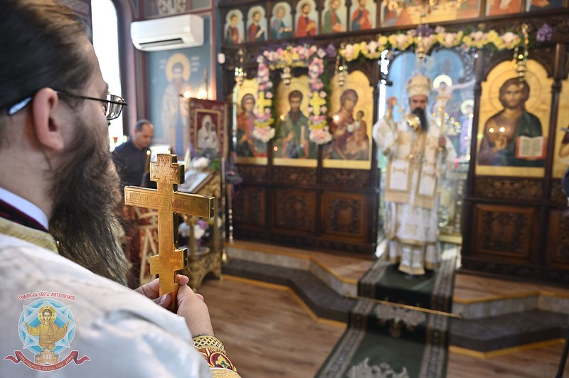 „Любовта никога не отпада“. Духовен празник в църквата в кв. „Дружба“ - снимка 9