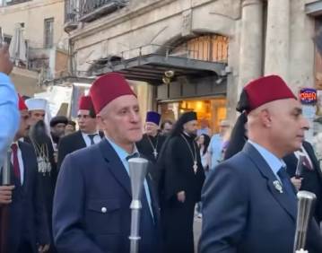 Патриарсите в Светите земи са посрещани с гайди и барабани - снимка 2