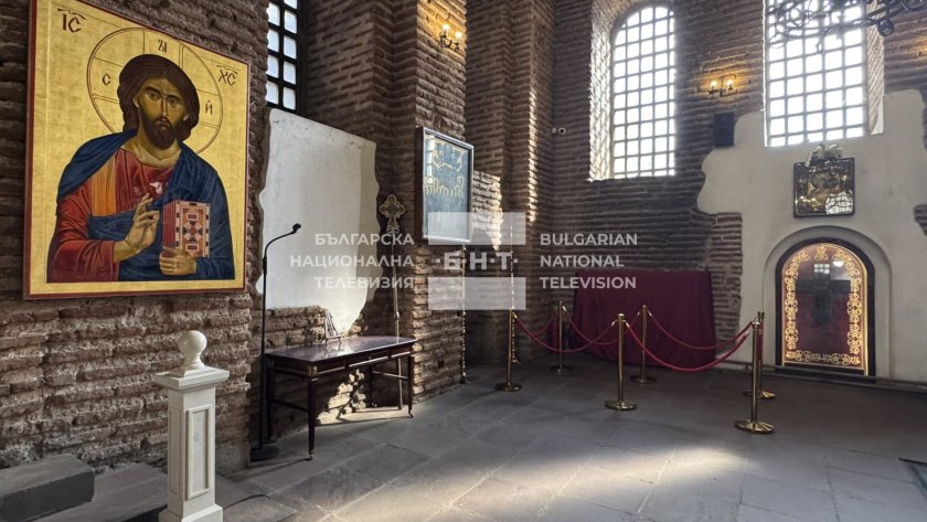 Тленните останки на цар Самуил ще бъдат положени в храм 
