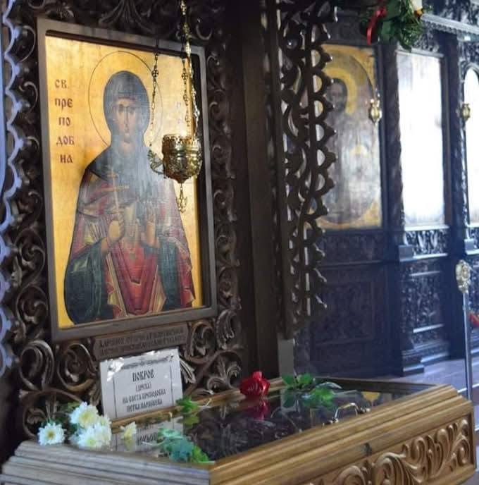 Троянската църква „Света Параскева – Петка“ днес отбелязва своя храмов празник - снимка 1